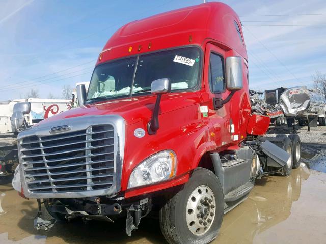 3AKJGLD5XFSGL6231 - 2015 FREIGHTLINER CASCADIA 1 RED photo 2