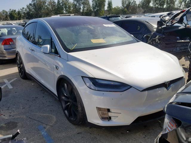 5YJXCDE22HF026233 - 2017 TESLA MODEL X WHITE photo 1