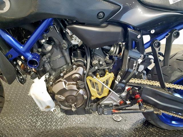 JYARM06E1FA004944 - 2015 YAMAHA FZ07 BLUE photo 6