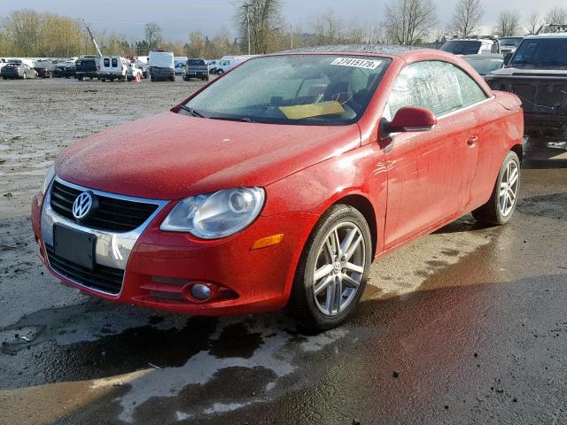 WVWFA71F48V009477 - 2008 VOLKSWAGEN EOS LUX 红色 照片 2
