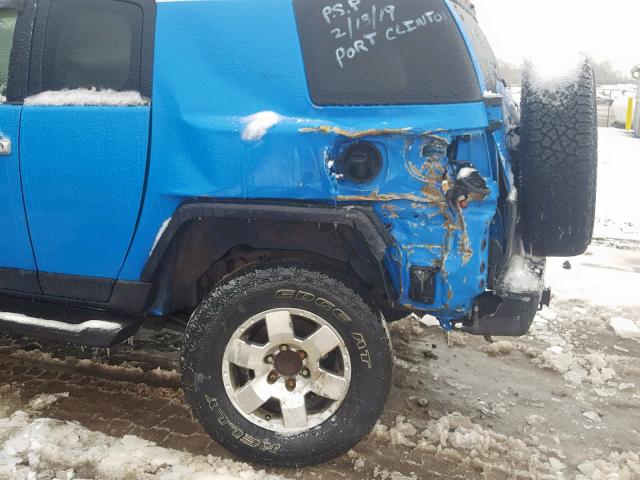 JTEBU11F070012435 - 2007 TOYOTA FJ CRUISER BLUE photo 9