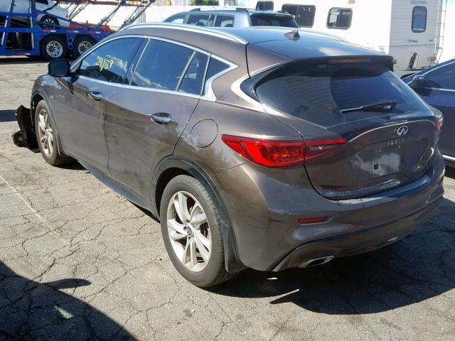 SJKCH5CP9HA025171 - 2017 INFINITI QX30 BASE BROWN photo 3