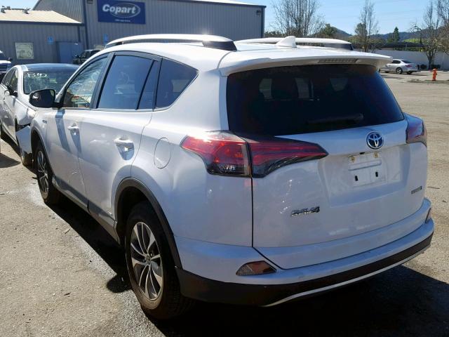 JTMRJREV5JD180082 - 2018 TOYOTA RAV4 HV LE WHITE photo 3