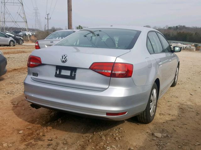 3VW2K7AJ4FM409169 - 2015 VOLKSWAGEN JETTA BASE SILVER photo 4