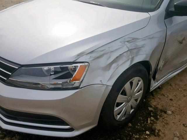 3VW2K7AJ4FM409169 - 2015 VOLKSWAGEN JETTA BASE SILVER photo 9