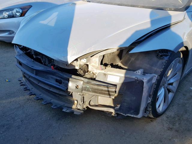 5YJSA1CG0DFP18109 - 2013 TESLA MODEL S SILVER photo 9