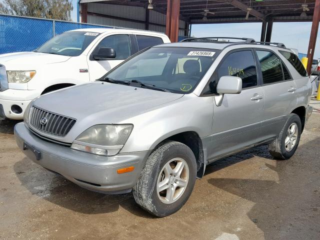 JT6HF10U7Y0120858 - 2000 LEXUS RX 300 SILVER photo 2