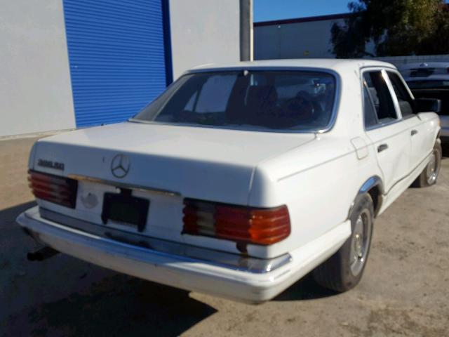 WDBCB20A3BB003542 - 1981 MERCEDES-BENZ 300 SD WHITE photo 4