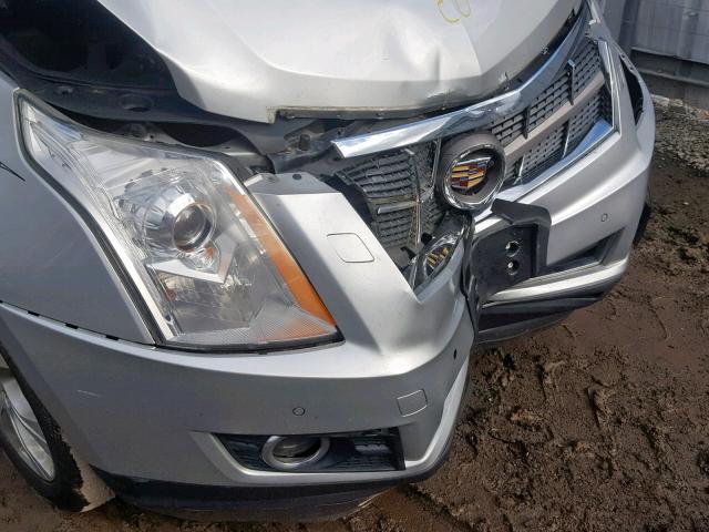 3GYFNFEY8AS501705 - 2010 CADILLAC SRX PREMIU SILVER photo 9