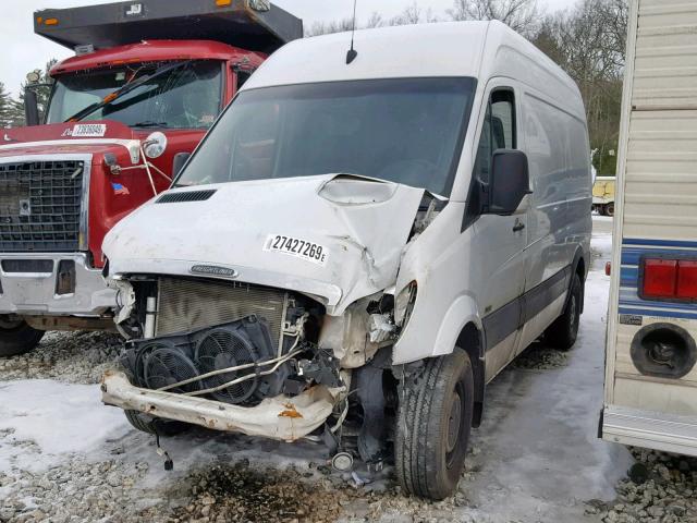 WDYPE745385266470 - 2008 FREIGHTLINER SPRINTER 2 WHITE photo 2