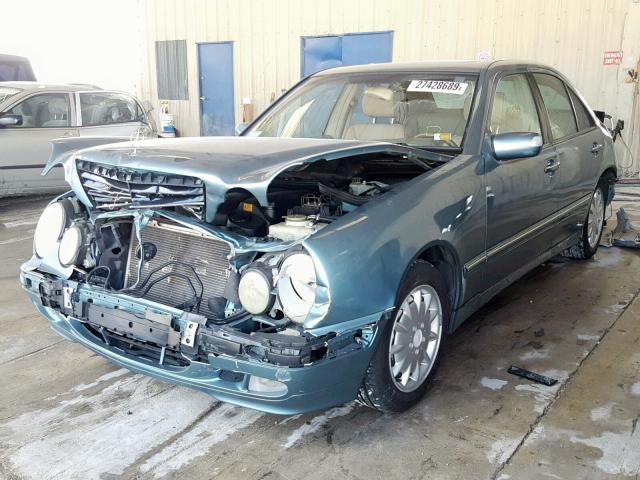 WDBJF65J01B340230 - 2001 MERCEDES-BENZ E 320 GREEN photo 2