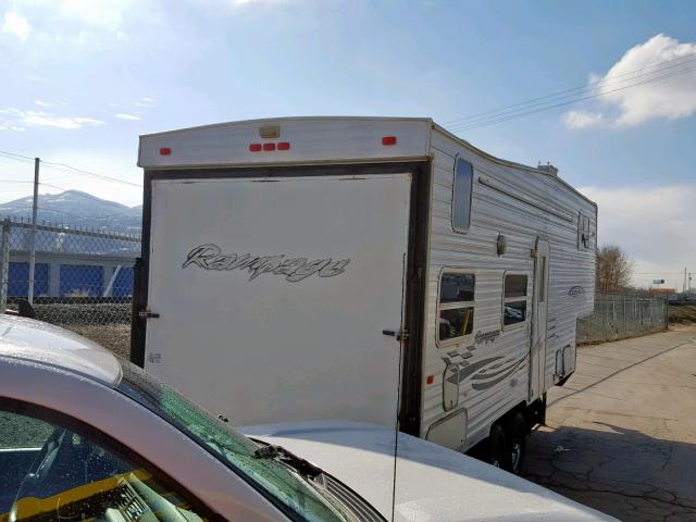 1SY300N213A001031 - 2003 WHITE CAMPER WHITE photo 4