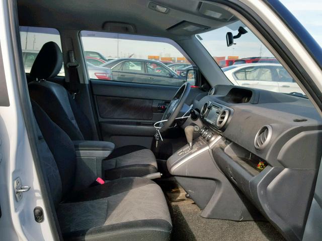 JTLZE4FE0DJ041431 - 2013 TOYOTA SCION XB 白色 照片 5