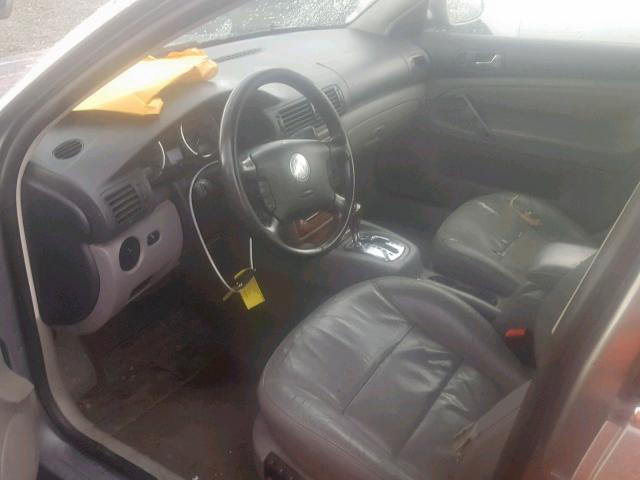 WVWTU63B65E002671 - 2005 VOLKSWAGEN PASSAT GLX 灰色 照片 5