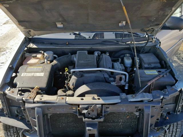 1GKDT13S852121712 - 2005 GMC ENVOY SILVER photo 7