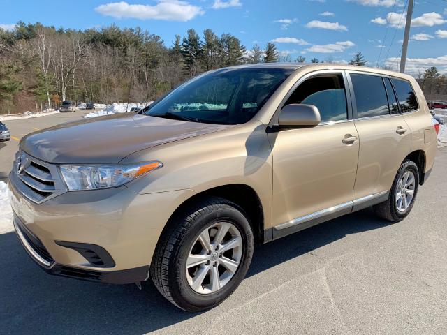 5TDZA3EHXCS021329 - 2012 TOYOTA HIGHLANDER GOLD photo 2