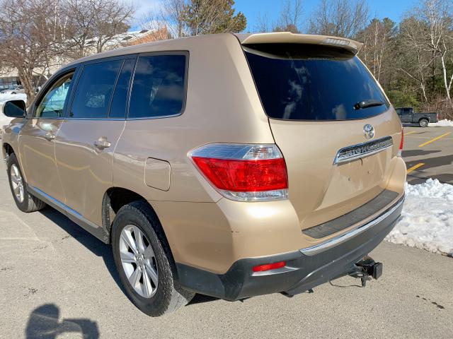 5TDZA3EHXCS021329 - 2012 TOYOTA HIGHLANDER GOLD photo 3