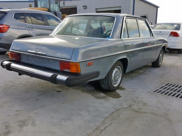 11511412044311 - 1976 MERCEDES-BENZ 300D BLUE photo 4