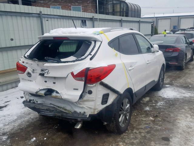 KM8JUCAG3FU063757 - 2015 HYUNDAI TUCSON LIM WHITE photo 4