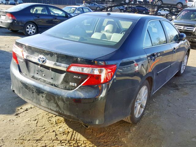 4T1BD1FK5EU121520 - 2014 TOYOTA CAMRY HYBR BLUE photo 4