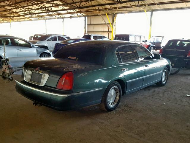 1LNHM81W51Y675933 - 2001 LINCOLN TOWN CAR E GREEN photo 4