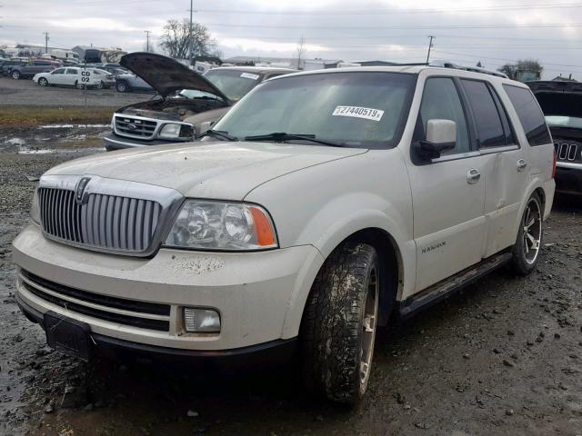 5LMFU285X6LJ21029 - 2006 LINCOLN NAVIGATOR 白色 照片 2