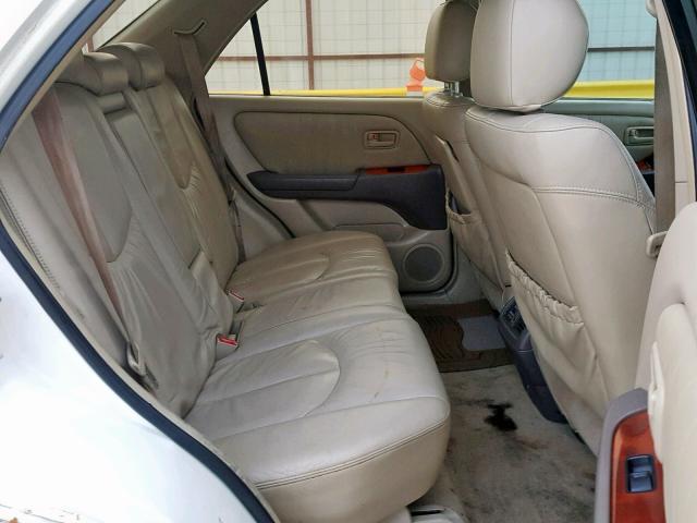 JT6GF10U3Y0079205 - 2000 LEXUS RX 300 WHITE photo 6