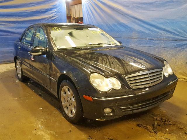 WDBRF84J85F576784 - 2005 MERCEDES-BENZ C 320 4MAT BLACK photo 1