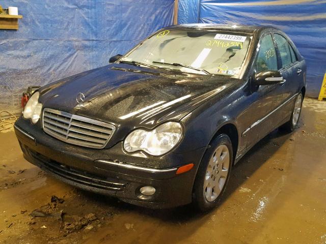 WDBRF84J85F576784 - 2005 MERCEDES-BENZ C 320 4MAT BLACK photo 2