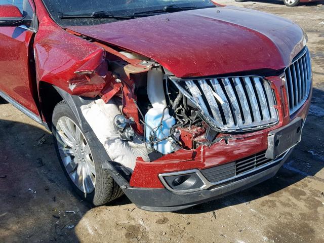 2LMDJ6JK8DBL39840 - 2013 LINCOLN MKX RED photo 9