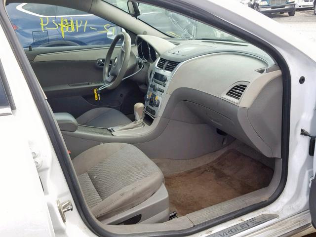 1G1ZC5E09CF122712 - 2012 CHEVROLET MALIBU 1LT თეთრი ფოტო 5