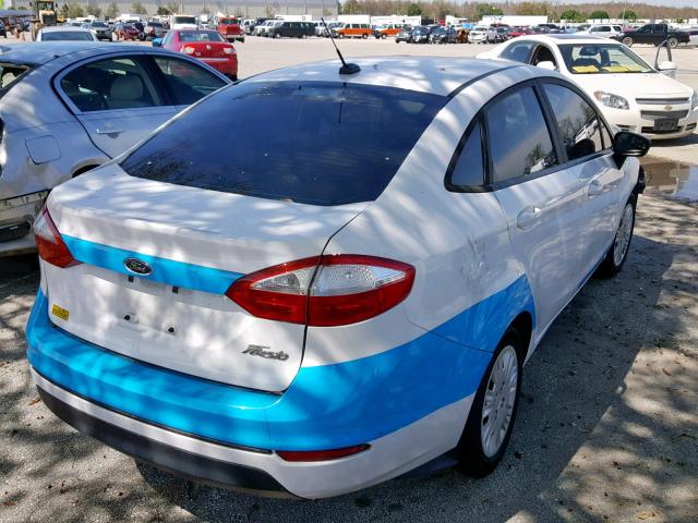 3FADP4AJ4GM142523 - 2016 FORD FIESTA S WHITE photo 4