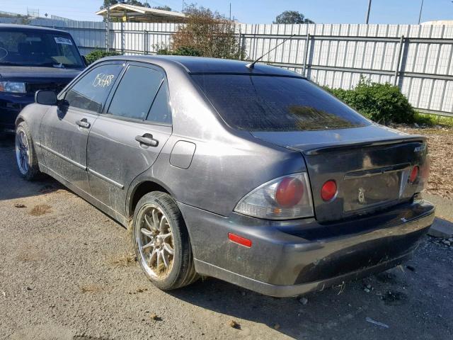 JTHBD192440083752 - 2004 LEXUS IS 300 GRAY photo 3