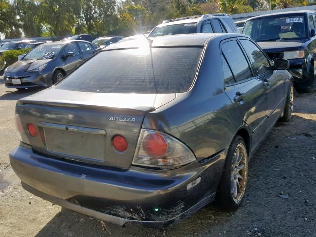 JTHBD192440083752 - 2004 LEXUS IS 300 GRAY photo 4