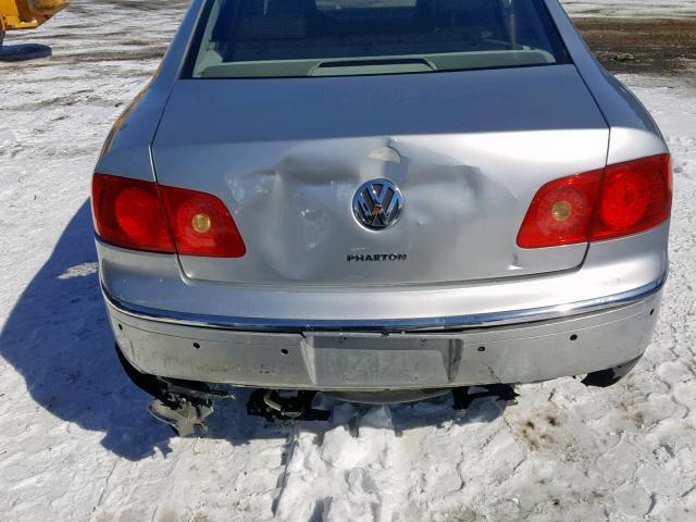 WVWAF63D448010378 - 2004 VOLKSWAGEN PHAETON 4. SILVER photo 10