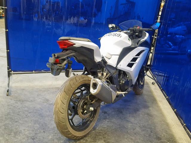 JKAEX8A13FA012244 - 2015 KAWASAKI EX300 A WHITE photo 4