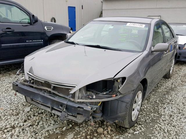 4T1BE32K95U593296 - 2005 TOYOTA CAMRY LE GRAY photo 2