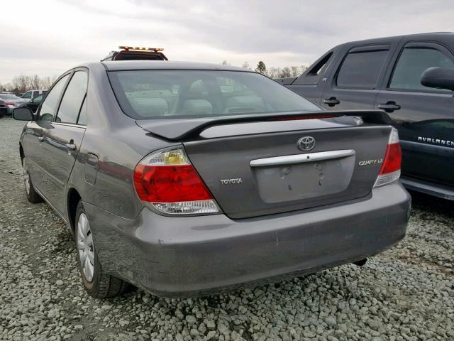 4T1BE32K95U593296 - 2005 TOYOTA CAMRY LE GRAY photo 3