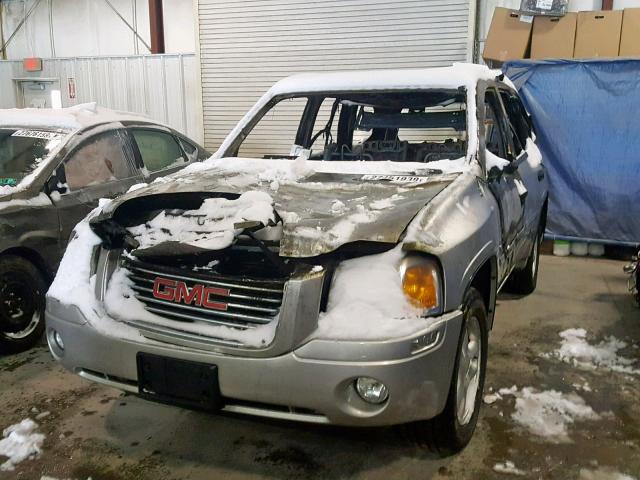 1GKDT13SX62180651 - 2006 GMC ENVOY SILVER photo 2