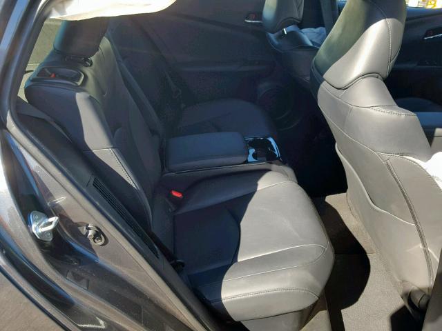 JTDKARFP8H3066689 - 2017 TOYOTA PRIUS PRIM 灰色 照片 6