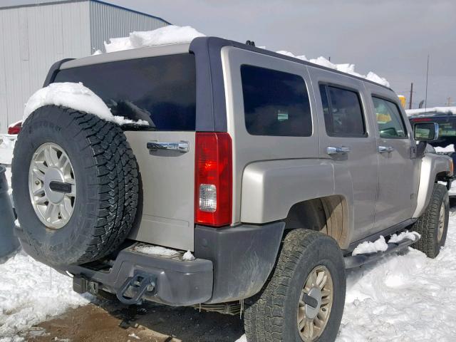 5GTDN136468149071 - 2006 HUMMER H3 SILVER photo 4