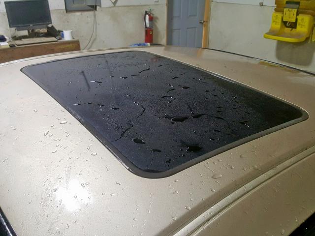 1G2WP12K61F242885 - 2001 PONTIAC GRAND PRIX GOLD photo 9