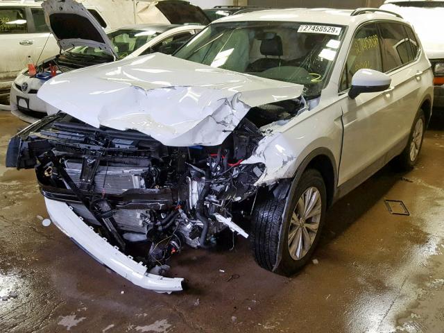 3VV2B7AX9JM153578 - 2018 VOLKSWAGEN TIGUAN SE WHITE photo 2