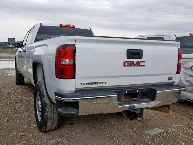 1GT42VCY2HF233106 - 2017 GMC SIERRA K35 WHITE photo 3