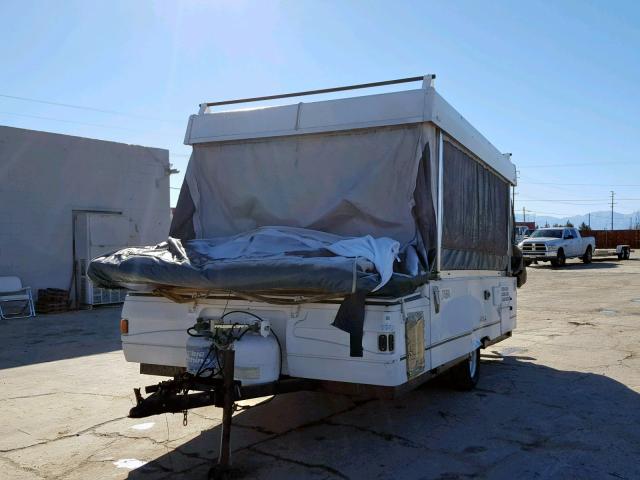 4CE654H1827219924 - 2002 COLE TRAILER WHITE photo 2