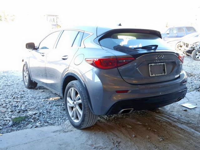 SJKCH5CP8HA017188 - 2017 INFINITI QX30 BASE GRAY photo 3