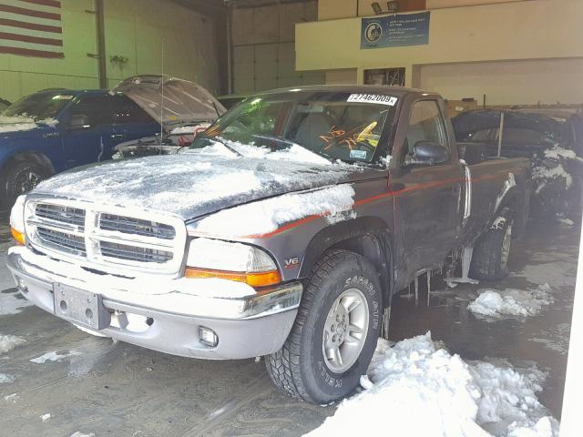 1B7FL26X3WS507103 - 1998 DODGE DAKOTA GRAY photo 2