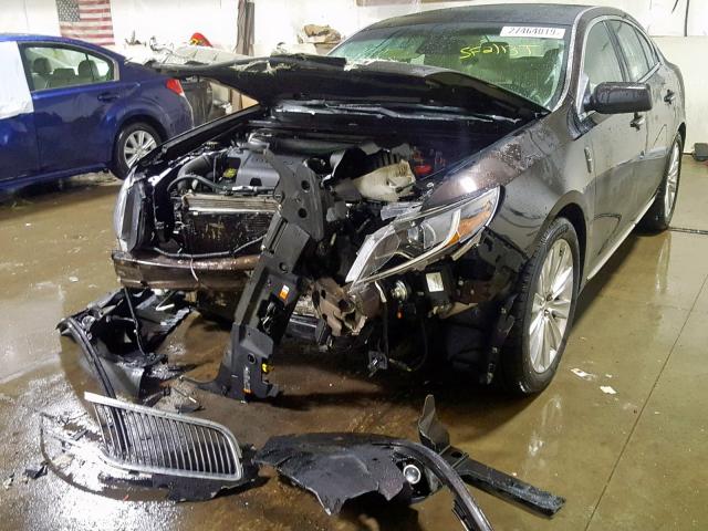 1LNHL9FT3DG614484 - 2013 LINCOLN MKS BROWN photo 2