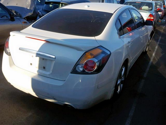 1N4BL21E18C144985 - 2008 NISSAN ALTIMA 3.5 WHITE photo 4