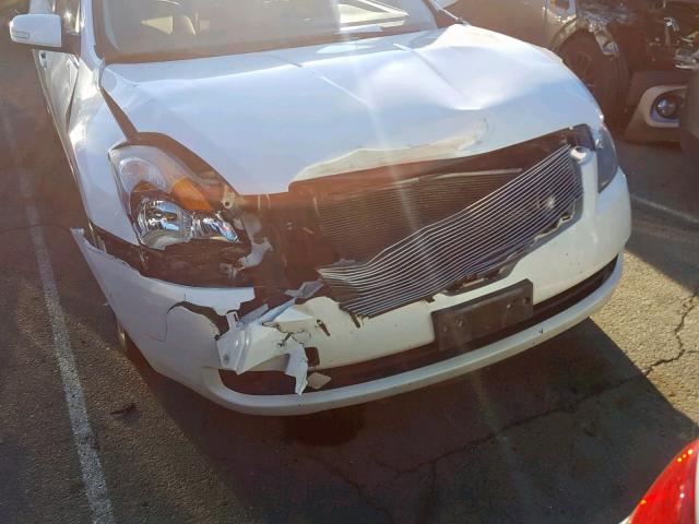 1N4BL21E18C144985 - 2008 NISSAN ALTIMA 3.5 WHITE photo 9